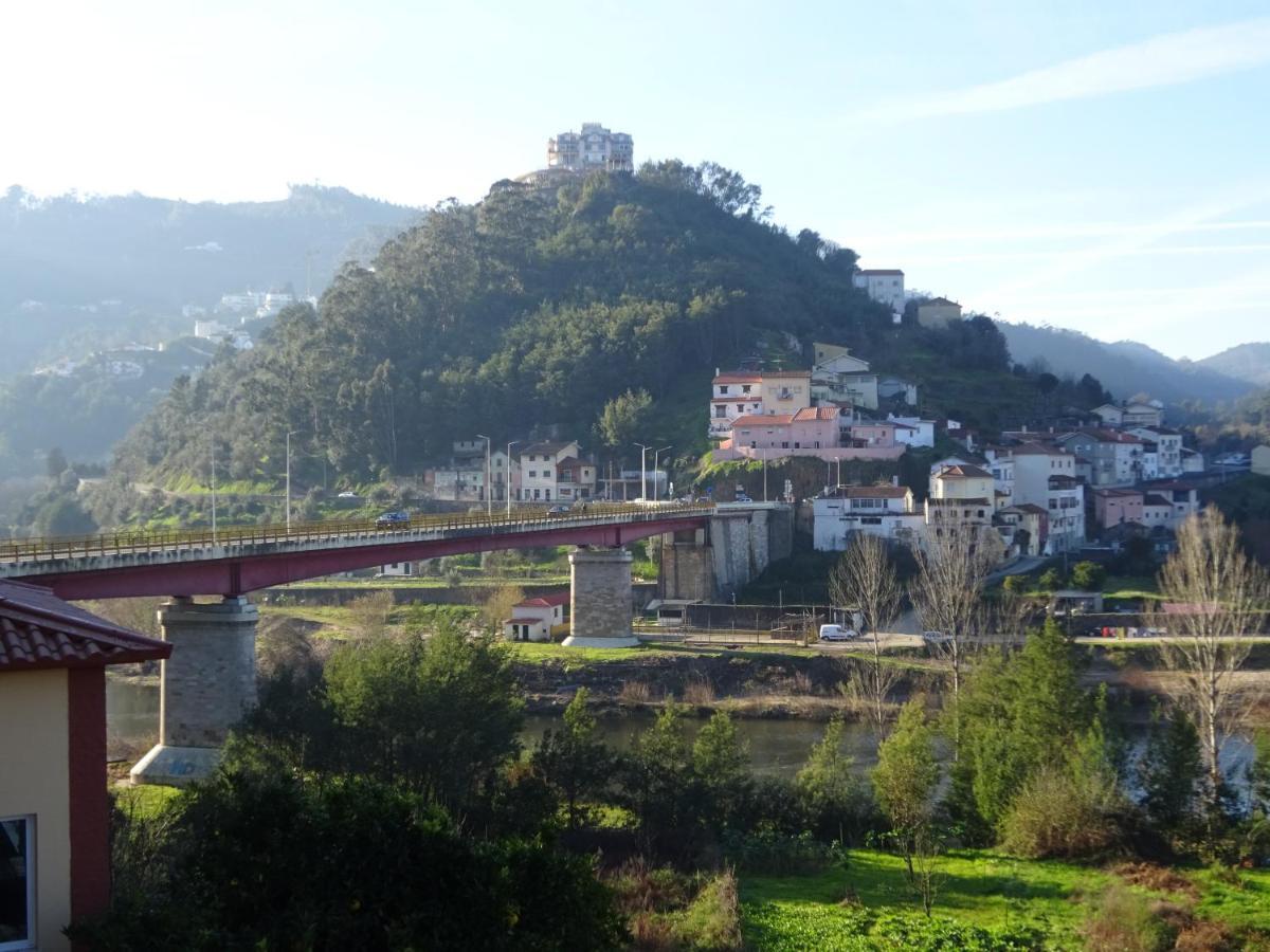Hospedaria Lampiao Penacova Exterior photo